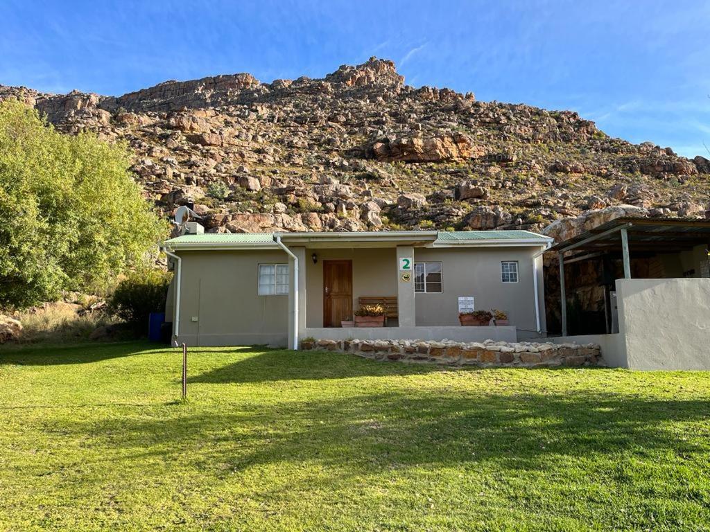 Op-die-Berg Kunje Guesthouse מראה חיצוני תמונה