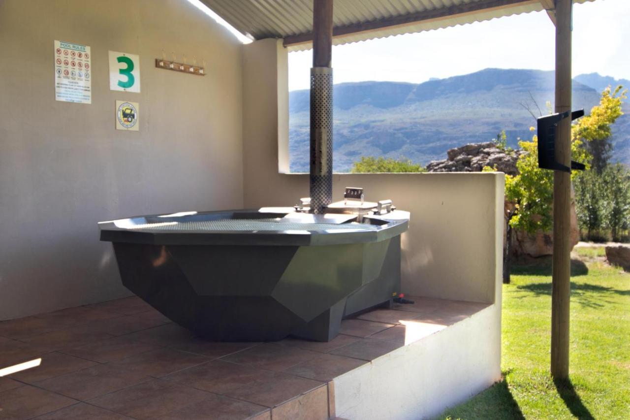Op-die-Berg Kunje Guesthouse מראה חיצוני תמונה