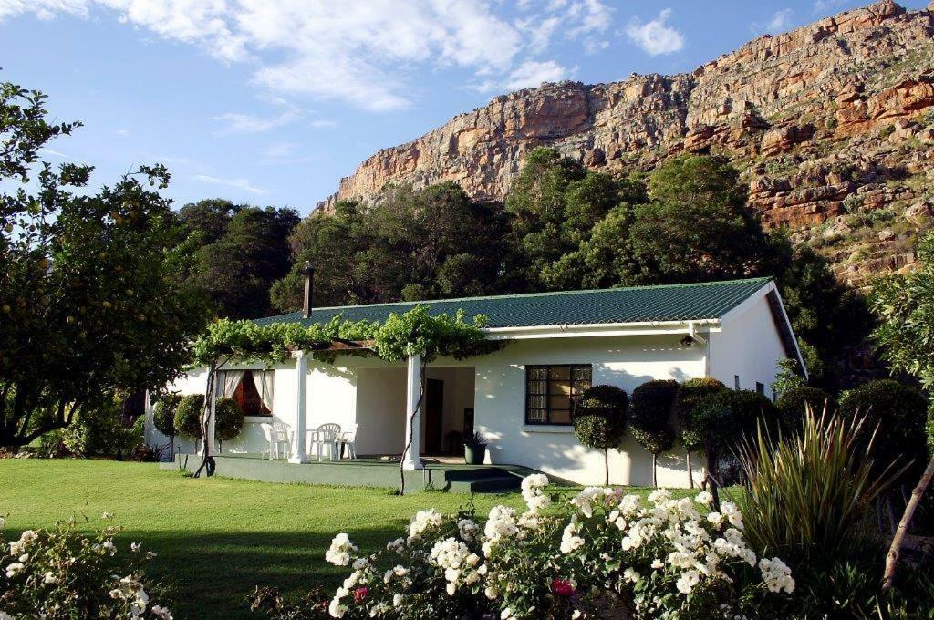Op-die-Berg Kunje Guesthouse מראה חיצוני תמונה